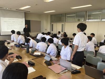探究活動セミナー(太高OBらによる講演会)